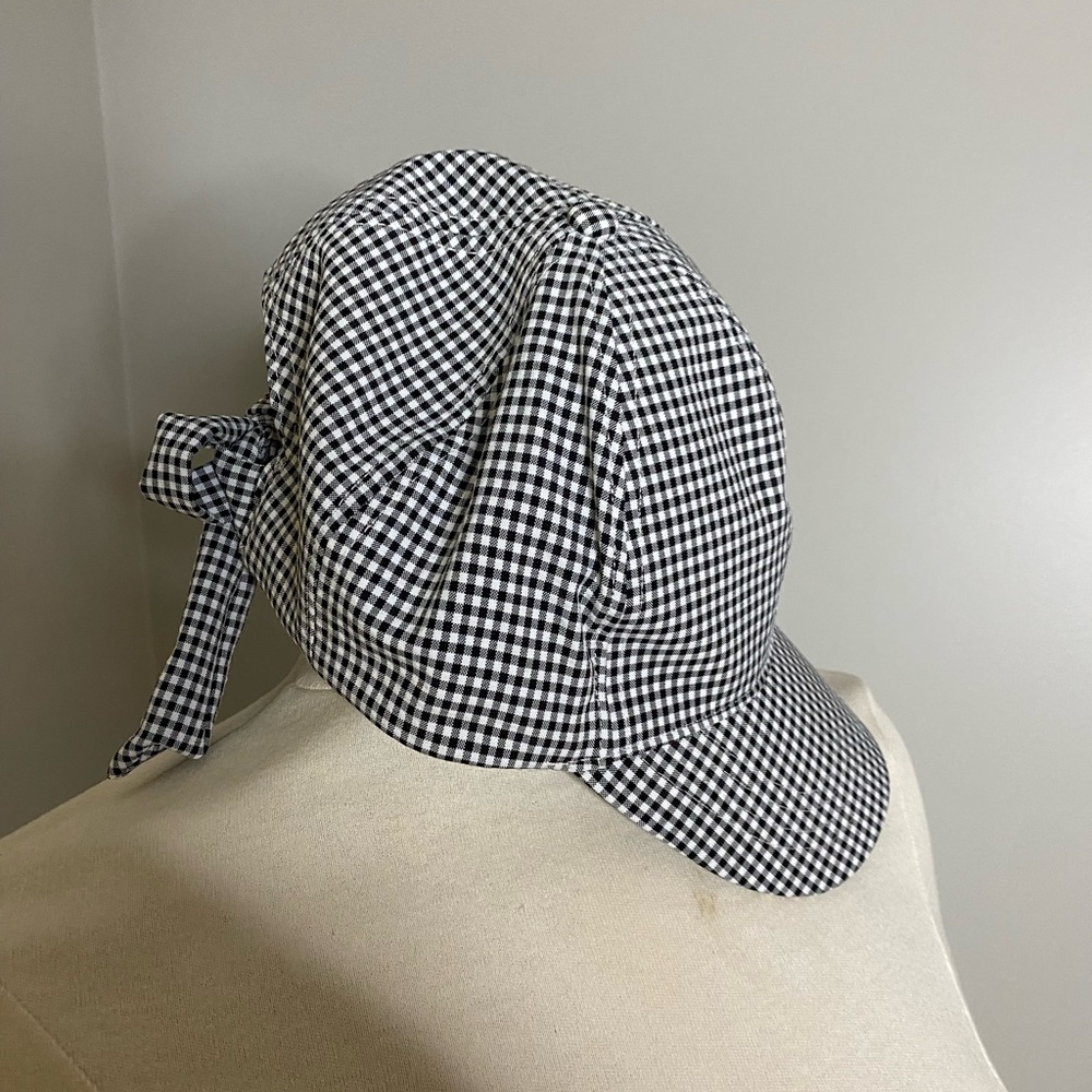 Vince Camuto cap